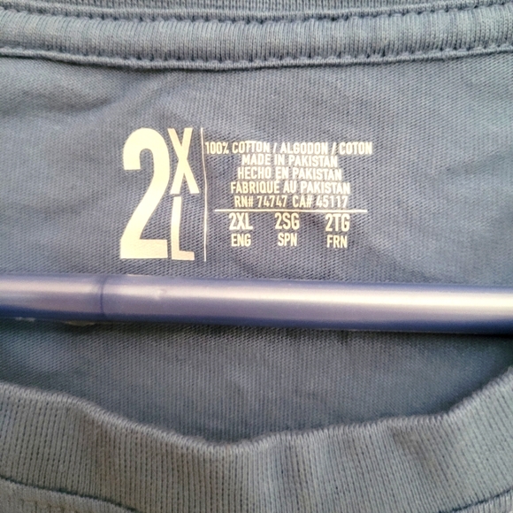 Bass Pro bass fishing t-shirt. - Picture 4 of 7